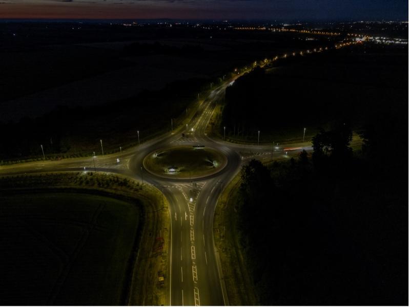 pedestrian only lighting and dark carriageway on the A1079